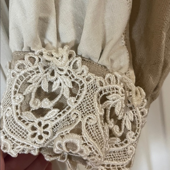 One-of-a-kind! Sharon Smith Santa Fe Cream Lace-Embellished Cropped Jacket - Picture 4 of 9